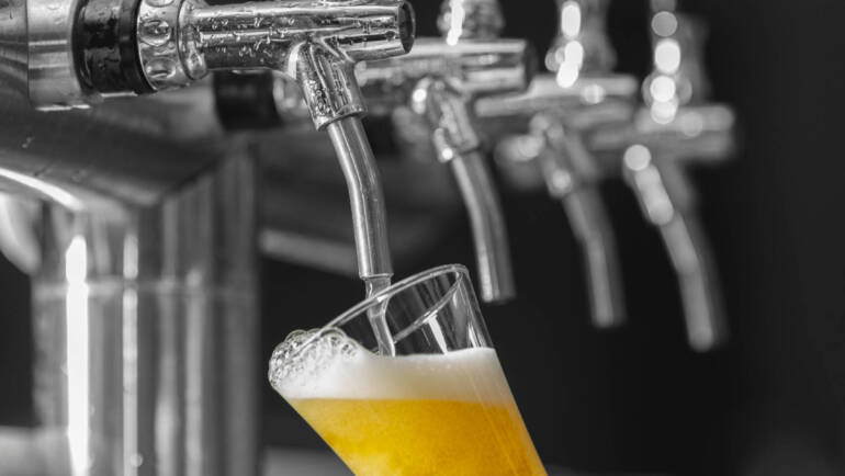 Três cervejas brasileiras estão entre as melhores do mundo em 2025